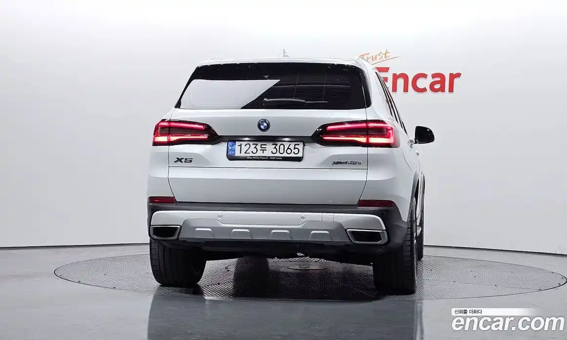 BMW X5 2022 3.0 гидро в Москве № 335772, фото 4
