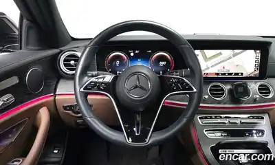 Mercedes-Benz E-Class 2023 2.0 гидро, миниатюра 12