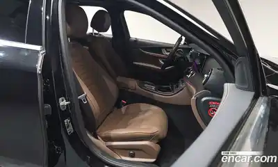 Mercedes-Benz E-Class 2023 2.0 гидро, миниатюра 9