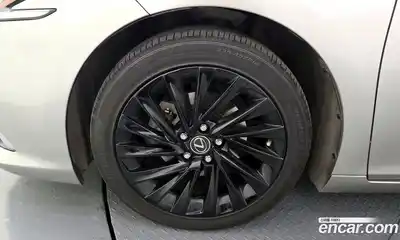 Lexus ES 2019 2.5 гидро в Москве № 466009, миниатюра 5