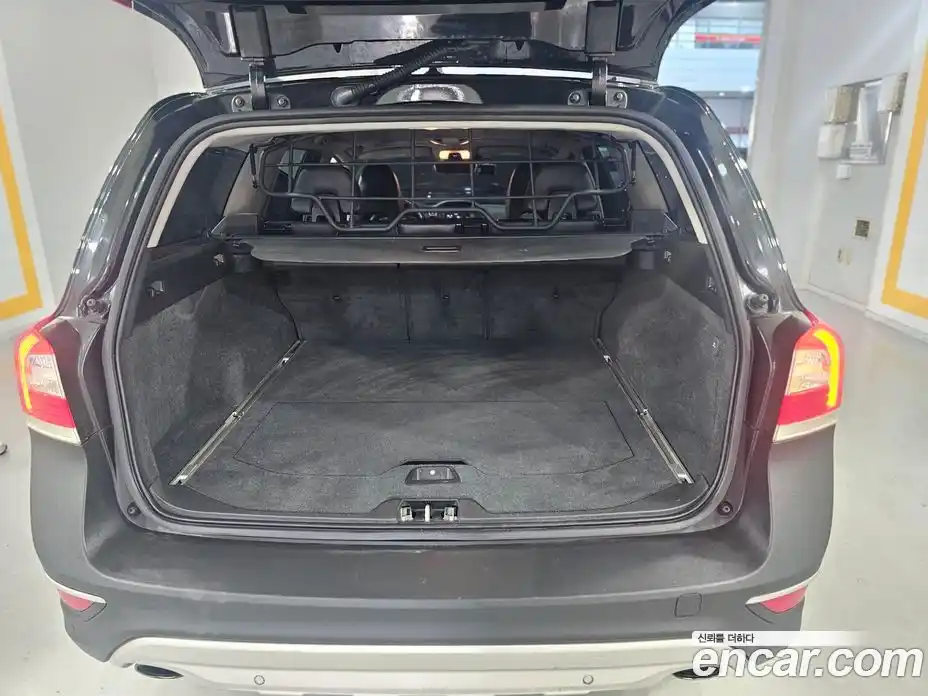 Volvo XC70 2016 2.0 гидро в Москве № 470149, фото 14