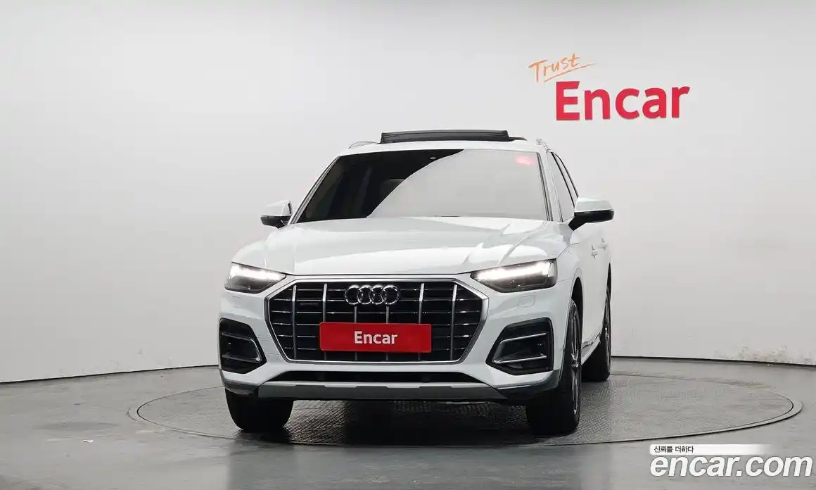 Audi Q5 2021 2.0 гидро в Москве № 497048, фото 3