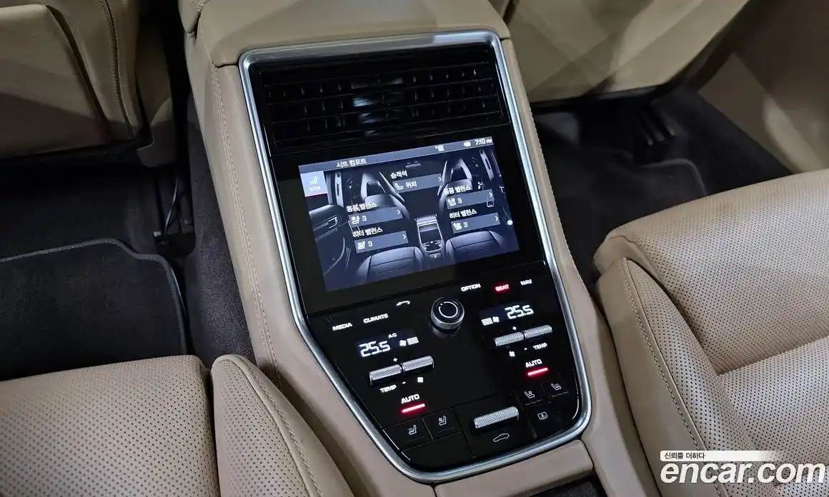 Porsche Panamera 2018 3.0 гидро в Москве № 498258, фото 17