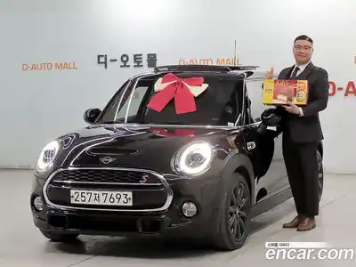 Mini Cooper, 2019