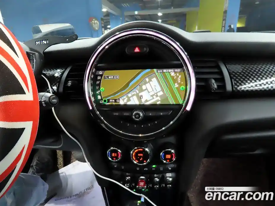 Mini Cooper 2019 2.0 гидро в Москве № 499151, фото 11