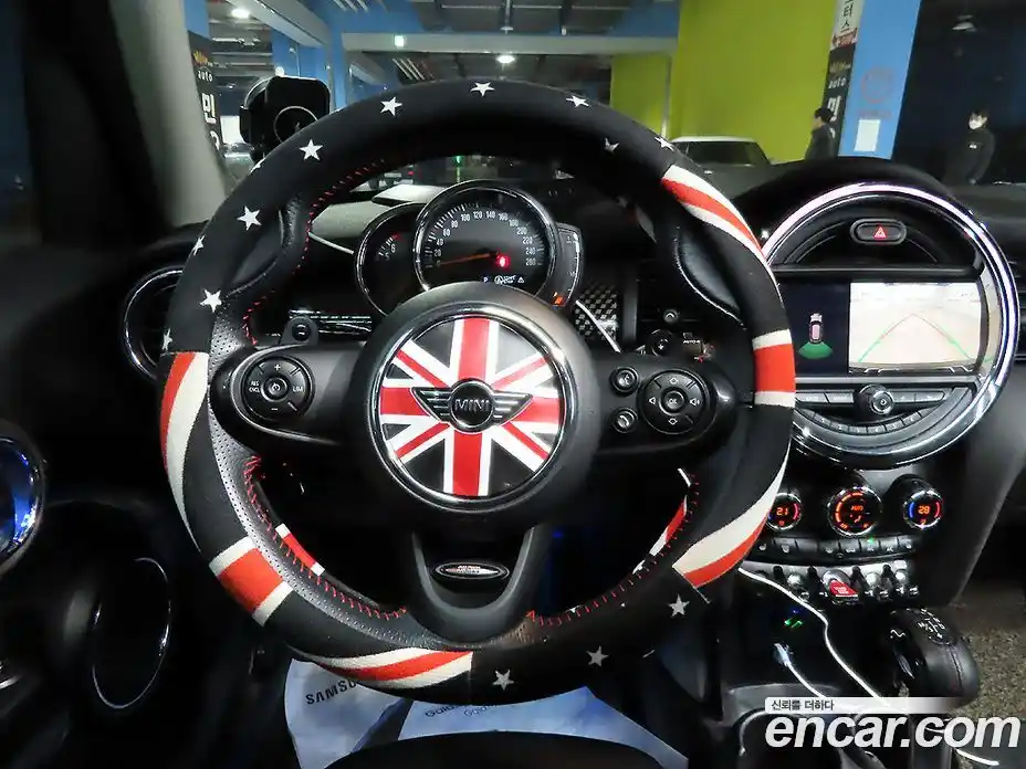 Mini Cooper 2019 2.0 гидро в Москве № 499151, фото 12