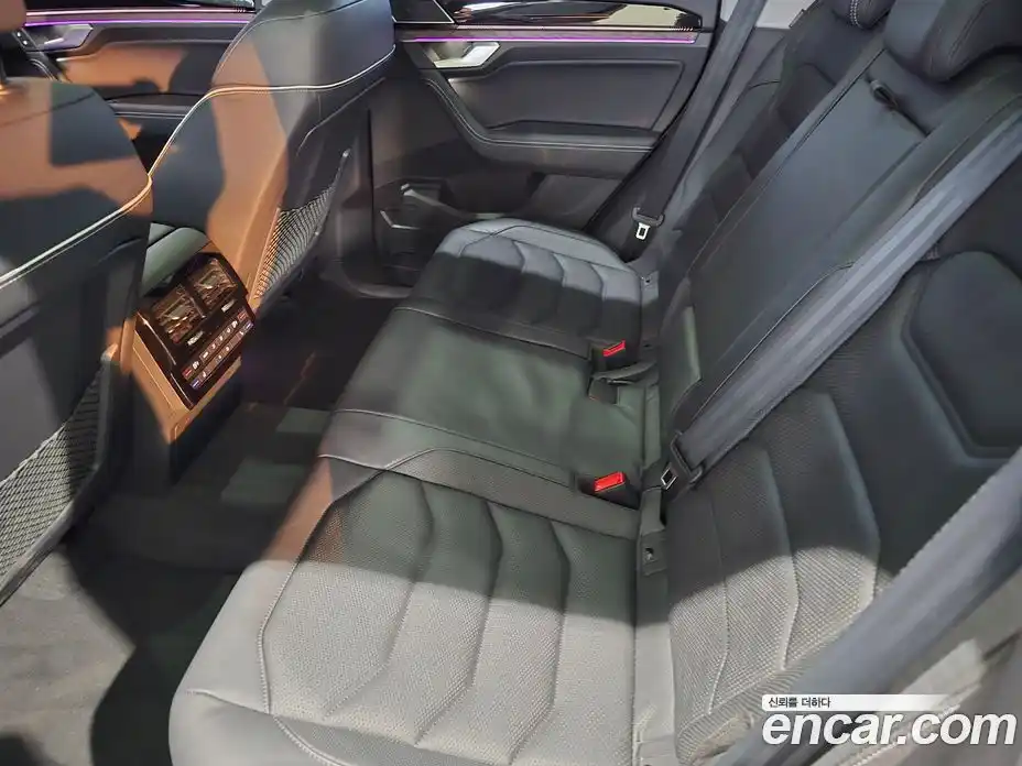 Volkswagen Touareg 2024 3.0 гидро в Москве № 547193, фото 13