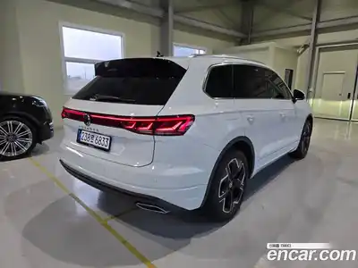 Volkswagen Touareg 2024 3.0 гидро в Москве № 547193, миниатюра 2