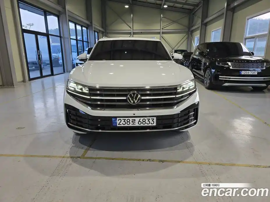 Volkswagen Touareg 2024 3.0 гидро в Москве № 547193, фото 3