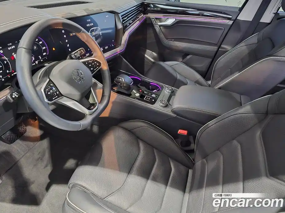Volkswagen Touareg 2024 3.0 гидро в Москве № 547193, фото 8