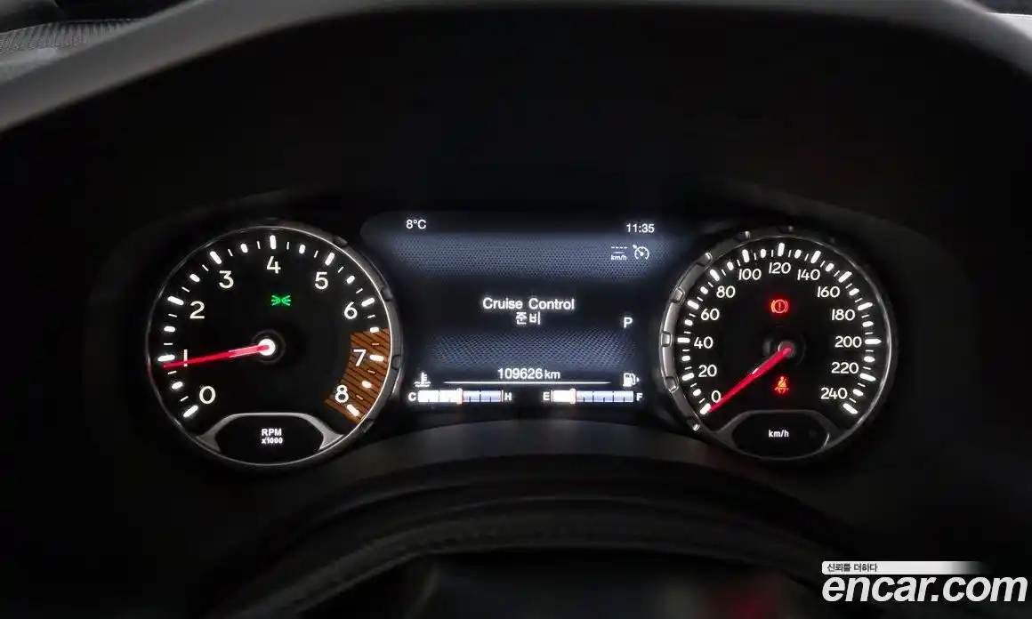 Jeep Renegade 2019 2.4 гидро в Москве № 725316, фото 8