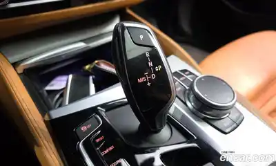 BMW 5-Series 2017 2.0 гидро в Москве № 748792, миниатюра 9