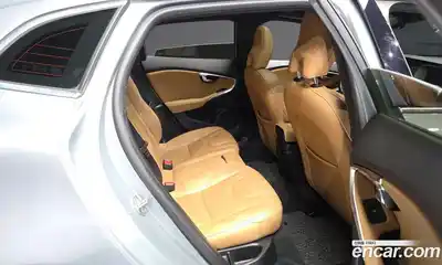Volvo V40 2018 2.0 гидро в Москве № 749626, миниатюра 12