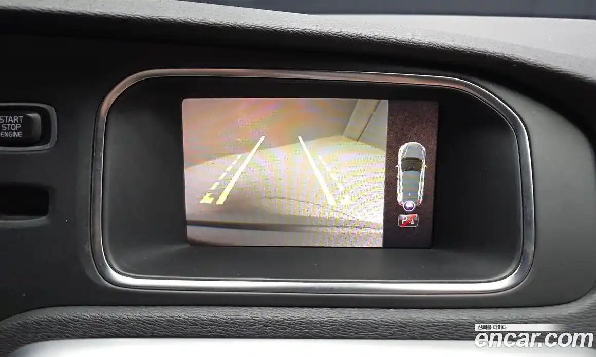 Volvo V40 2018 2.0 гидро в Москве № 749626, фото 15