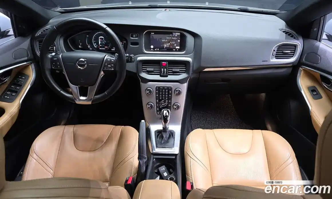 Volvo V40 2018 2.0 гидро в Москве № 749626, фото 7