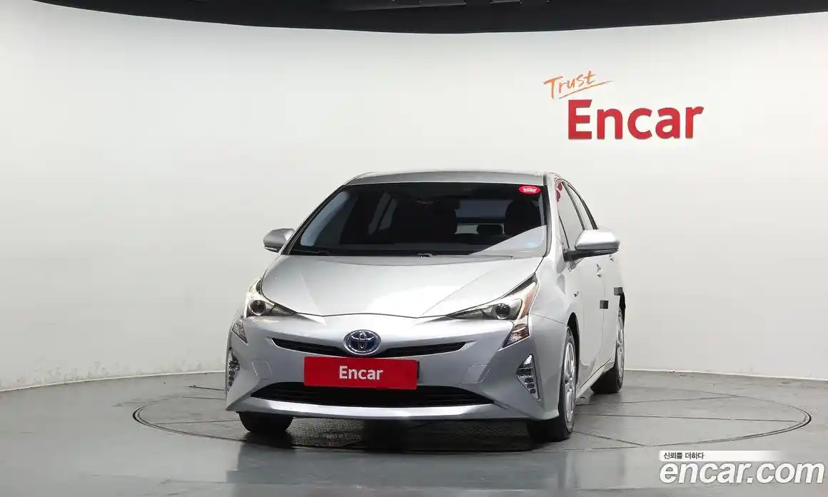 Toyota Prius 2018 1.8 гидро в Москве № 750295, фото 3