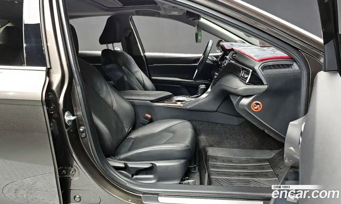 Toyota Camry 2018 2.5 гидро в Москве № 750298, фото 10