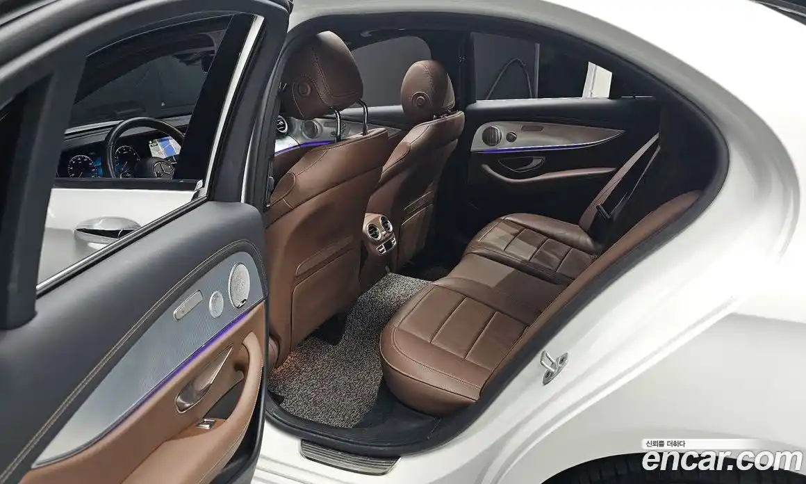 Mercedes-Benz E-Class 2021 2.0 гидро, фото 12