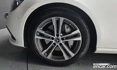 Mercedes-Benz E-Class 2021 2.0 гидро, миниатюра 5