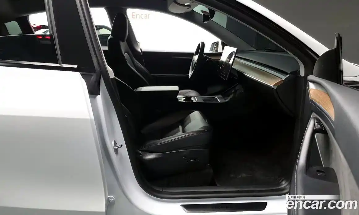 Tesla Model Y 2023 0.2 гидро в Москве № 766469, фото 11