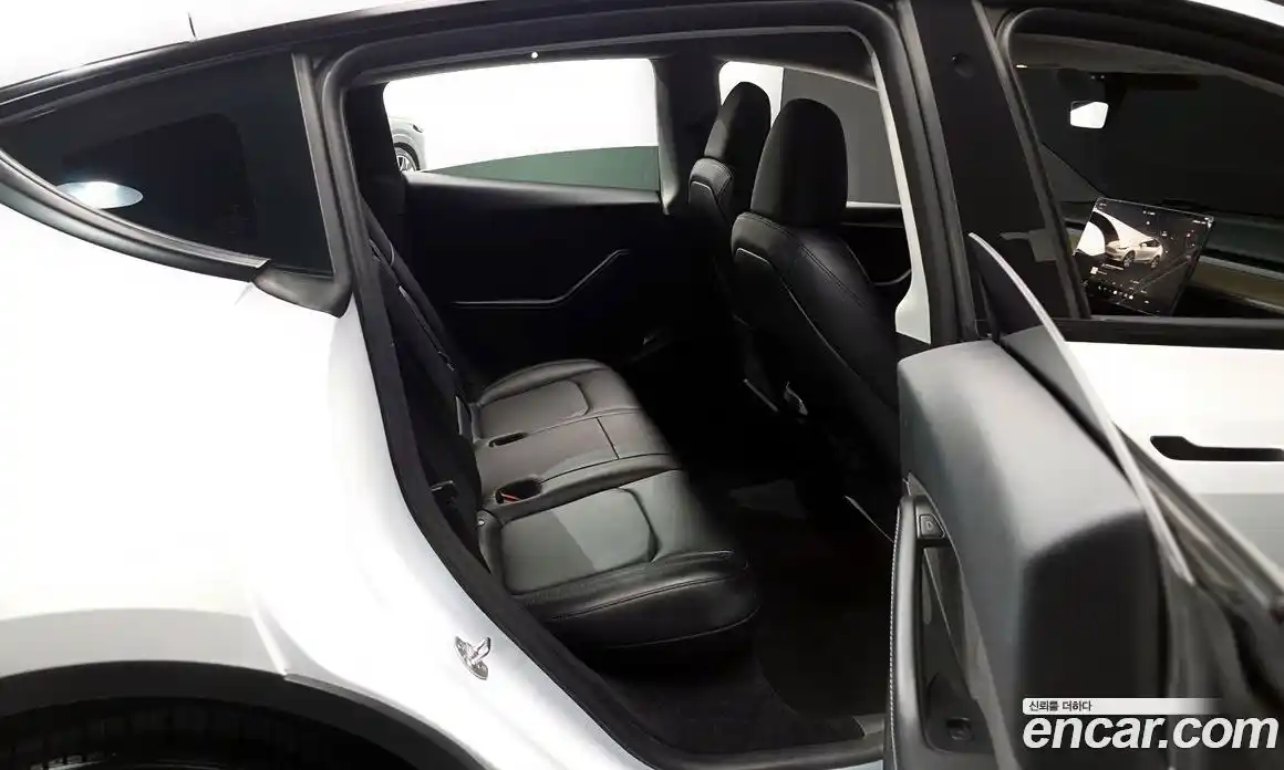 Tesla Model Y 2023 0.2 гидро в Москве № 766469, фото 12