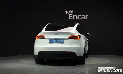 Tesla Model Y 2023 0.2 гидро в Москве № 766469, миниатюра 4