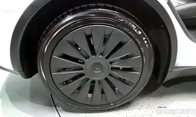 Tesla Model Y 2023 0.2 гидро в Москве № 766469, миниатюра 5