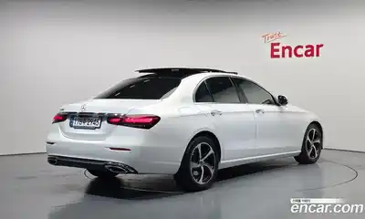 Mercedes-Benz E-Class 2021 2.0 гидро, миниатюра 2
