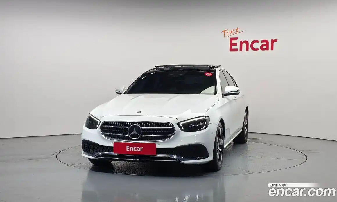 Mercedes-Benz E-Class 2021 2.0 гидро, фото 3