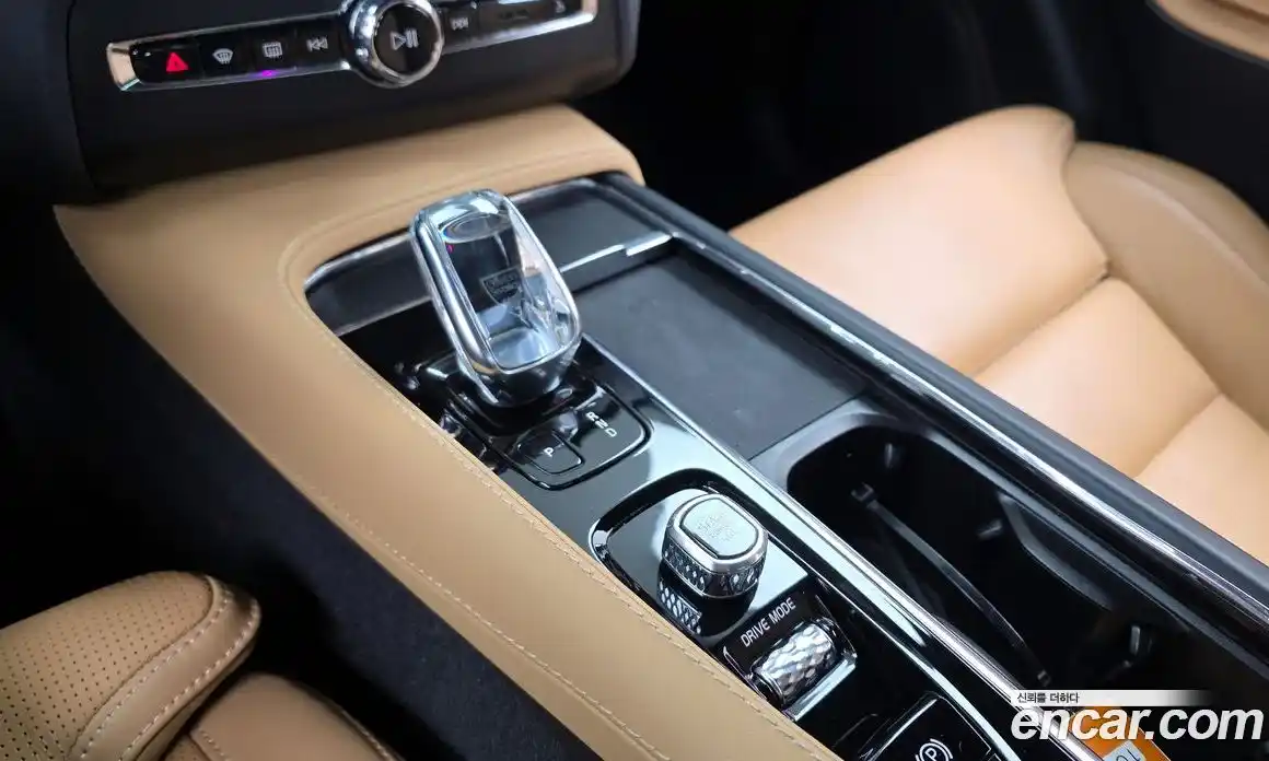 Volvo XC90 2021 2.0 гидро в Москве № 860304, фото 9