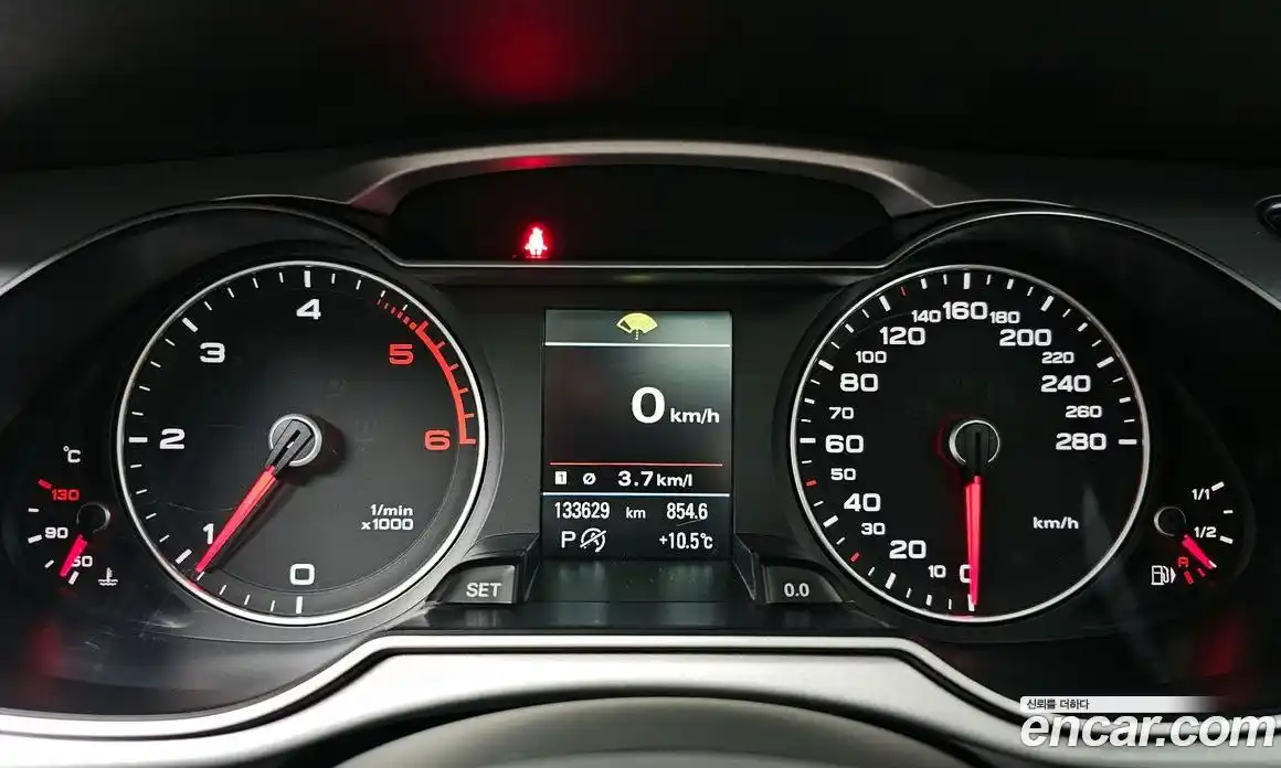 Audi A4 2015 2.0 гидро в Москве № 894139, фото 8