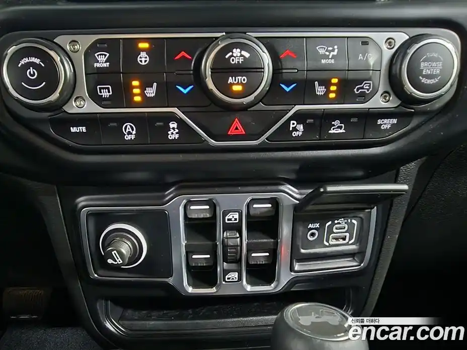 Jeep Wrangler 2022 2.0 гидро в Москве № 896660, фото 11