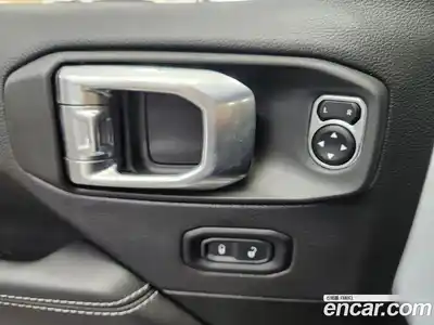 Jeep Wrangler 2022 2.0 гидро в Москве № 896660, миниатюра 4