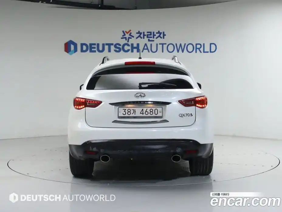 Infiniti QX70 2017 3.7 гидро в Москве № 897360, фото 4