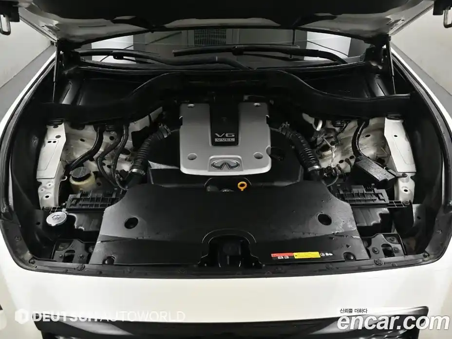 Infiniti QX70 2017 3.7 гидро в Москве № 897360, фото 6