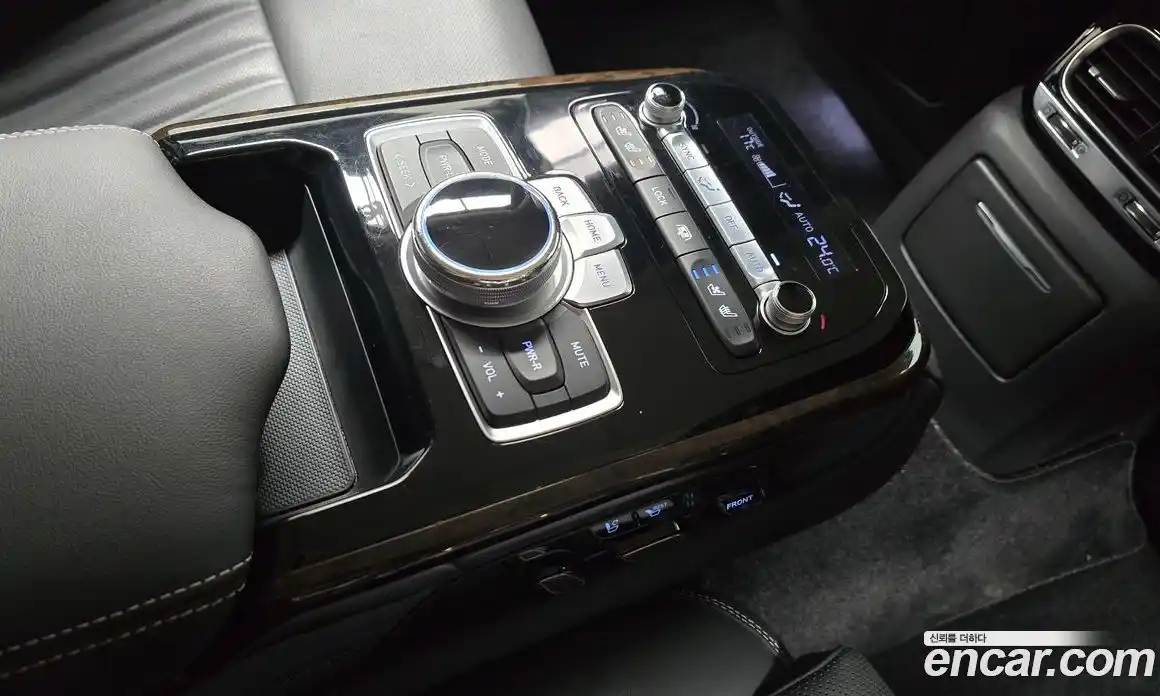 Genesis G90 2019 3.8 Автомат в Москве № 931130, фото 19