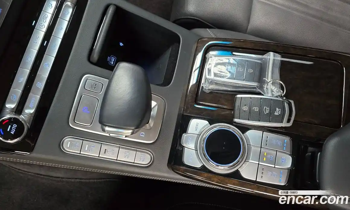 Genesis G90 2019 3.8 Автомат в Москве № 931130, фото 9