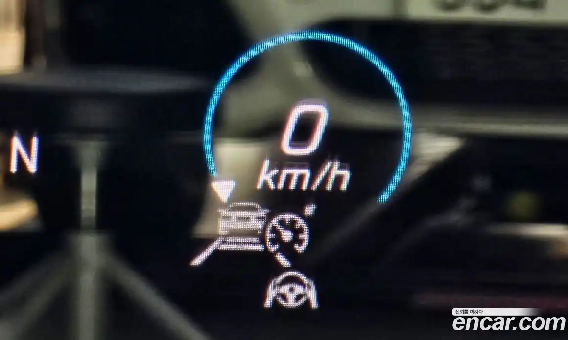 Mercedes-Benz E-Class 2023 2.0 гидро, фото 19