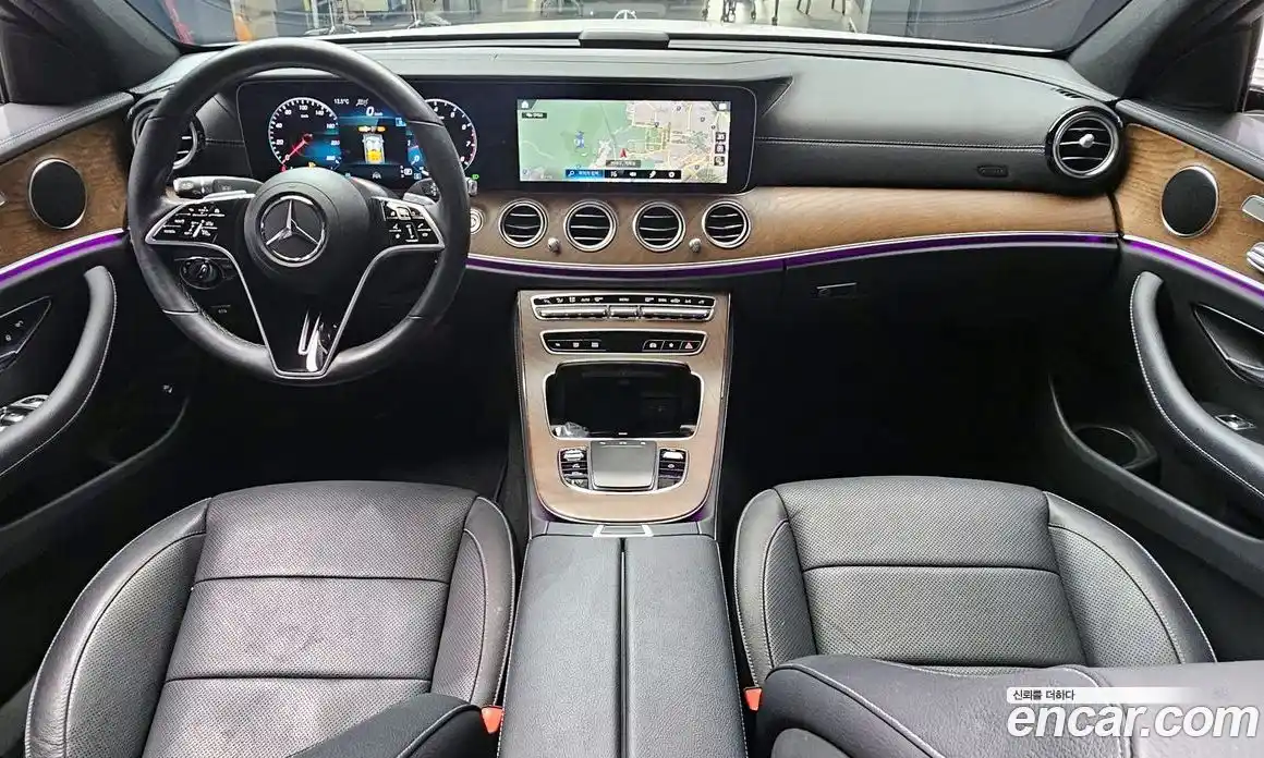 Mercedes-Benz E-Class 2023 2.0 гидро, фото 7