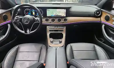 Mercedes-Benz E-Class 2023 2.0 гидро, миниатюра 7