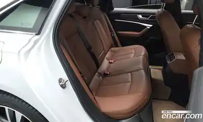 Audi A6 2023 2.0 Автомат в Москве № 970399, миниатюра 10