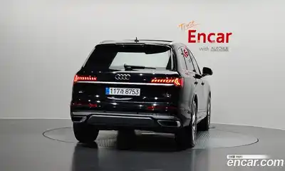 Audi Q7 2022 3.0 Автомат в Москве № 970450, миниатюра 4