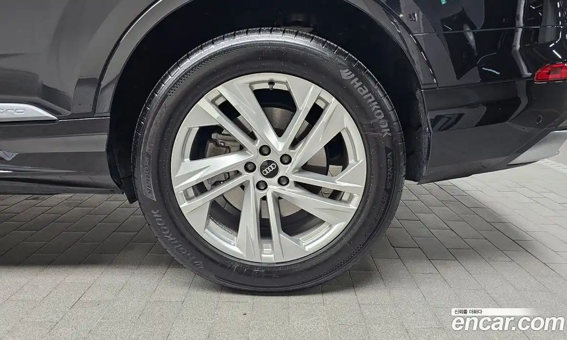 Audi Q7 2022 3.0 Автомат в Москве № 970450, фото 5