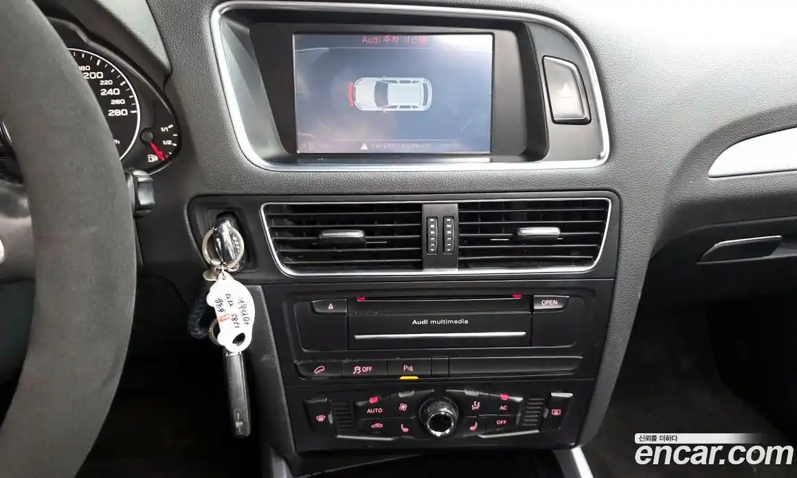 Audi Q5 2012 2.0 Автомат в Москве № 971052, фото 15