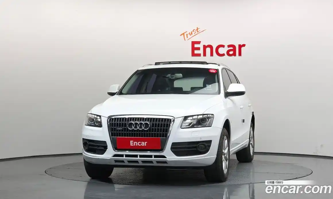 Audi Q5 2012 2.0 Автомат в Москве № 971052, фото 3