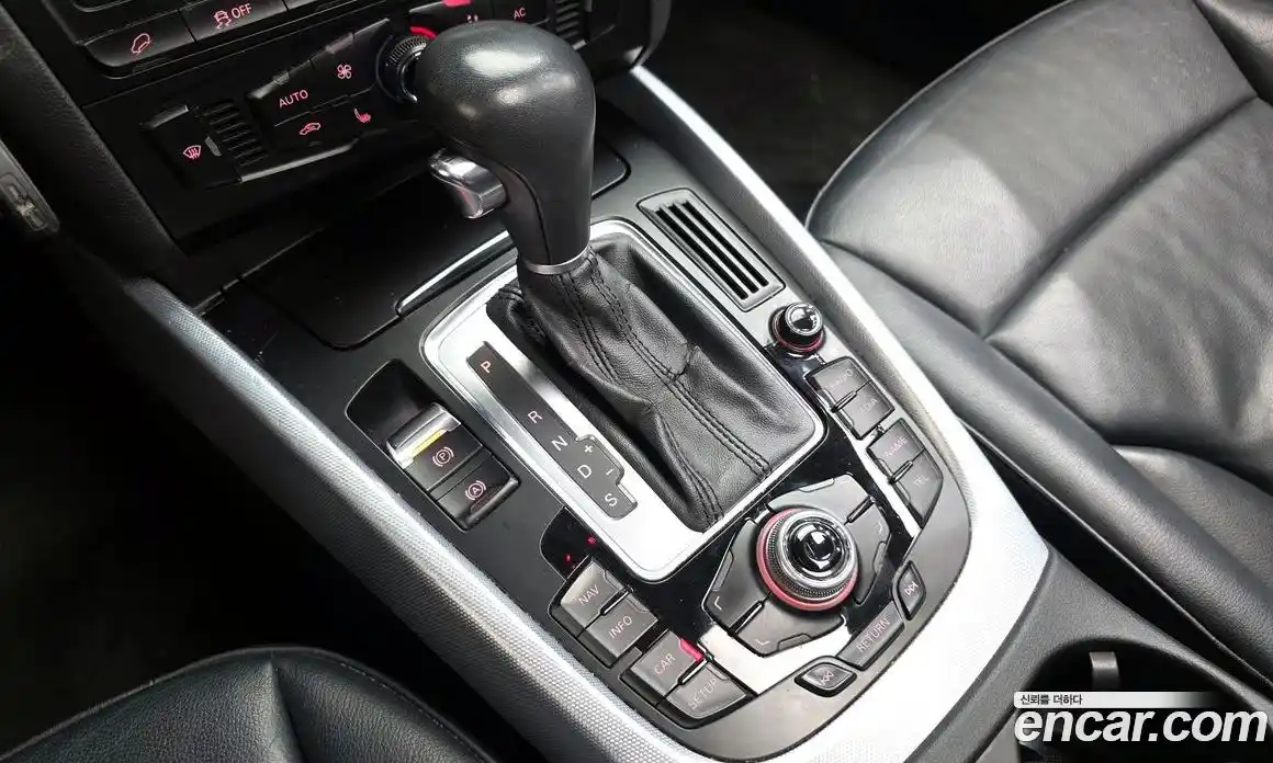 Audi Q5 2012 2.0 Автомат в Москве № 971052, фото 9