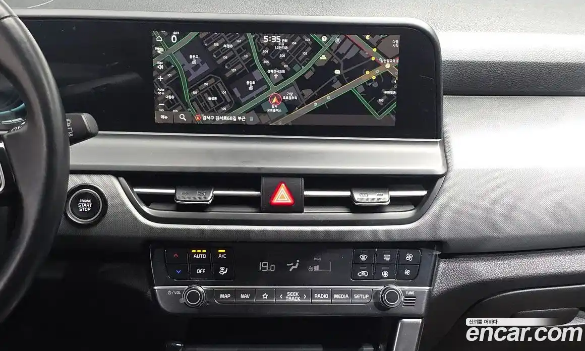 Kia Seltos 2023 1.6 Автомат в Москве № 972229, фото 14