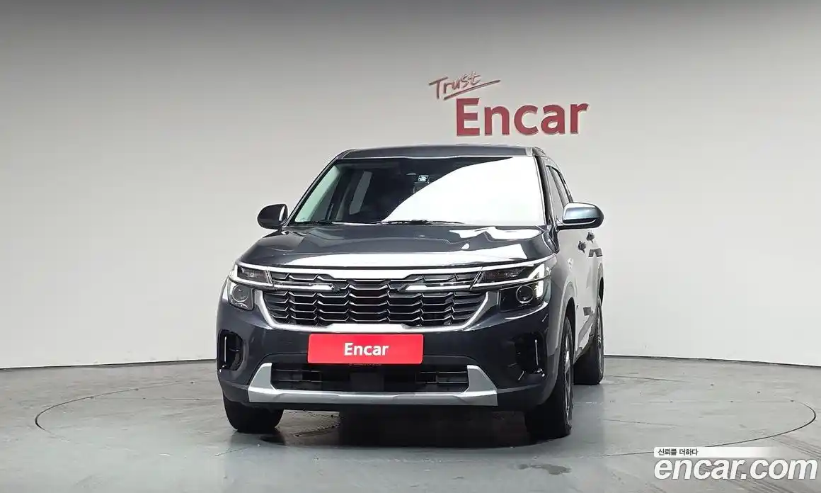 Kia Seltos 2023 1.6 Автомат в Москве № 972229, фото 3