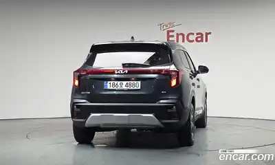 Kia Seltos 2023 1.6 Автомат в Москве № 972229, миниатюра 4