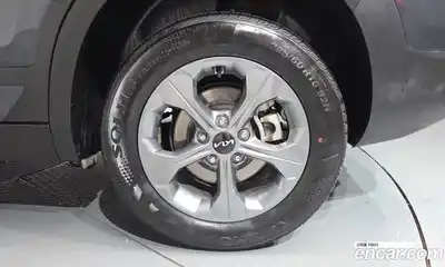 Kia Seltos 2023 1.6 Автомат в Москве № 972229, миниатюра 5